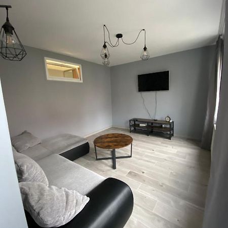 Apartament24-Just In Center ブンツラウ エクステリア 写真