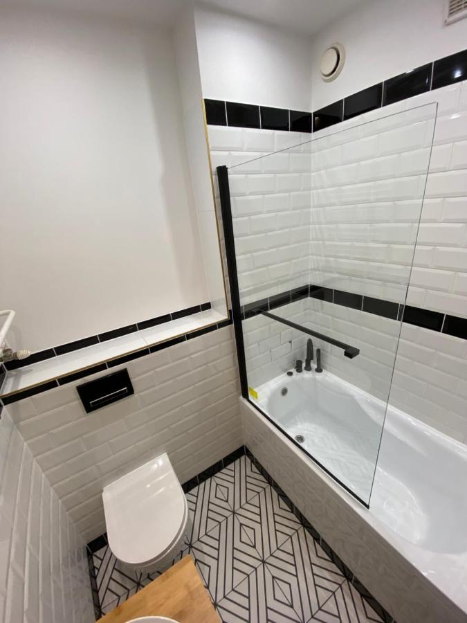 Apartament24-Just In Center ブンツラウ エクステリア 写真